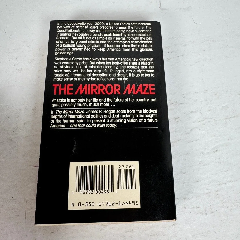 The Mirror Maze James P. Hogan 1989 First Edition Sci-Fi Thriller Bantam Spectra